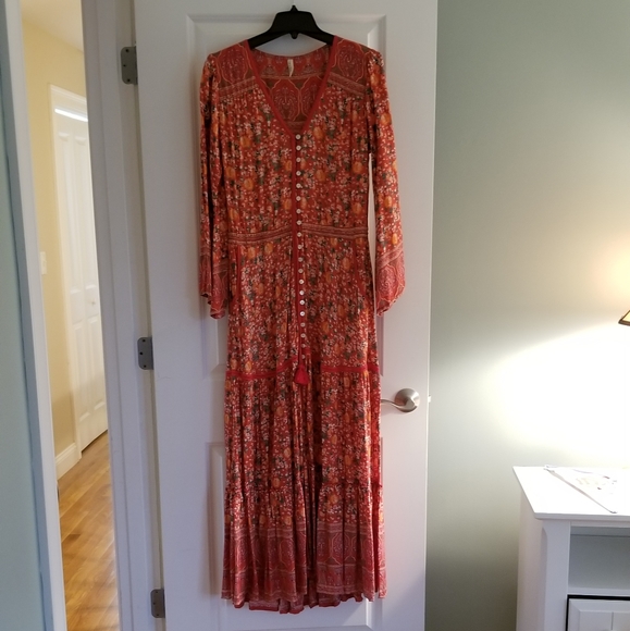 Tulle & Batiste Jamawar Gown Scarlet Red - Picture 2 of 8